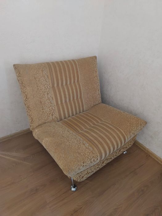 Продам Диван и кресло