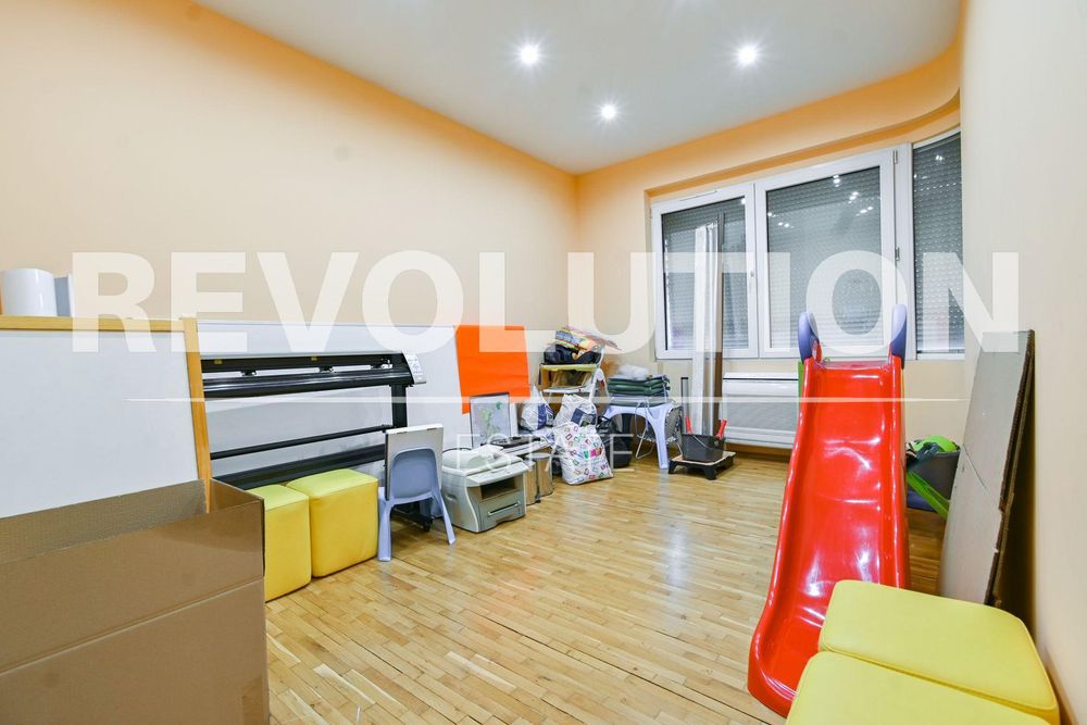 Продава се Четиристаен апартамент в София, Център - 199 кв.м за 3332 €/кв.м - Снимка #7