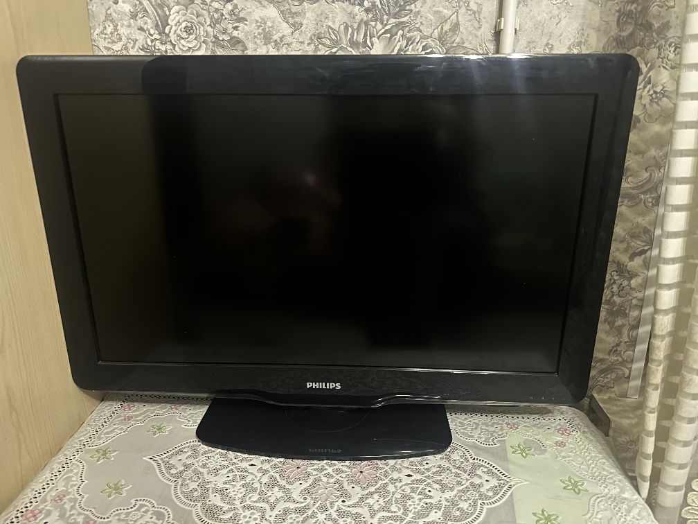 PHILIPS Телевизор