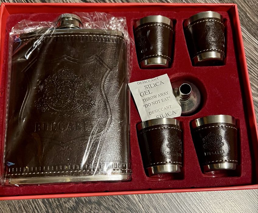 Комплект манерка с 4 чашки