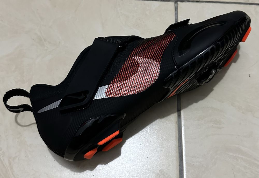 Обувь для шоссейного велосипеда