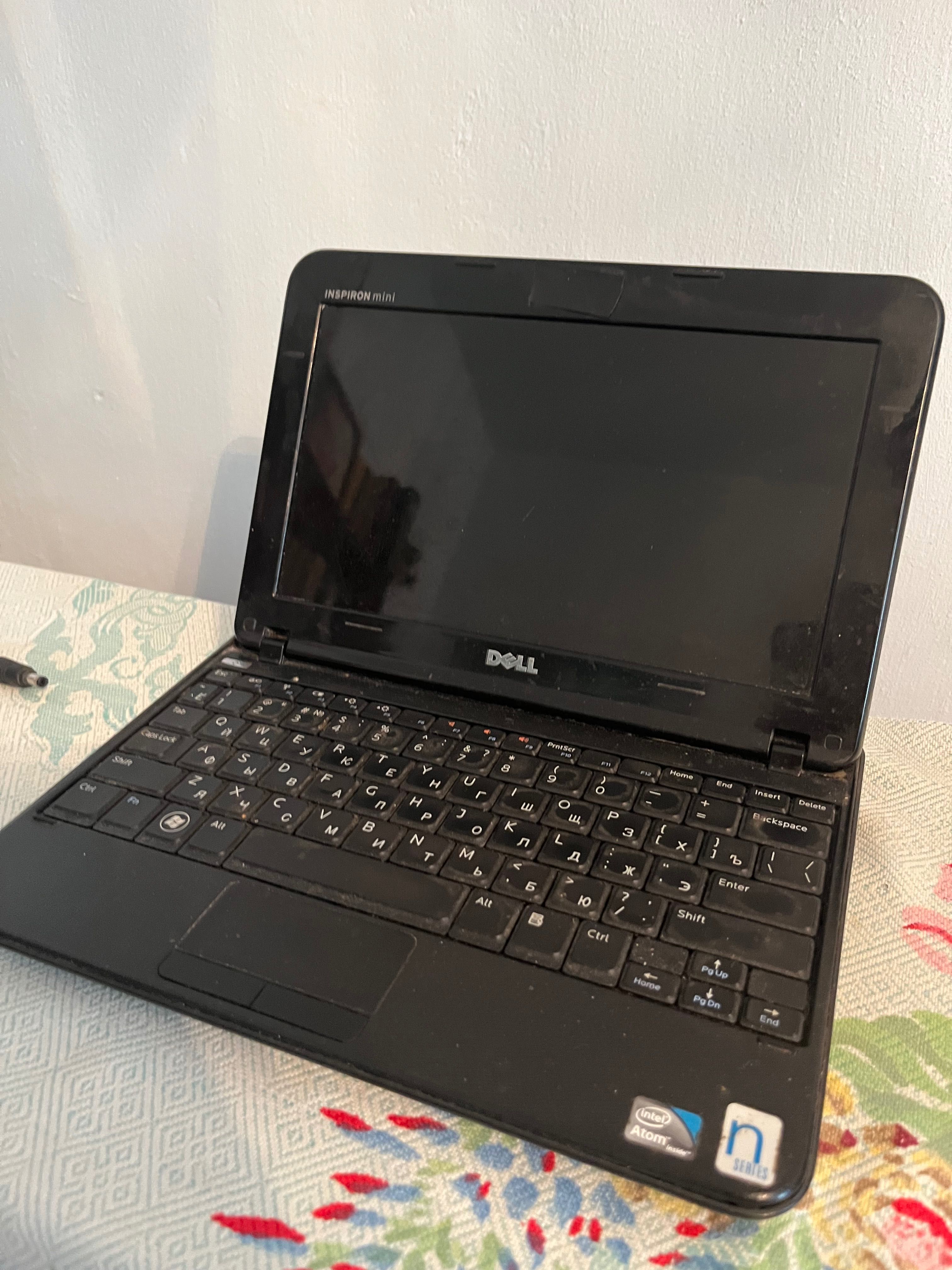 Ноутбук Dell Inspiron Mini 1018