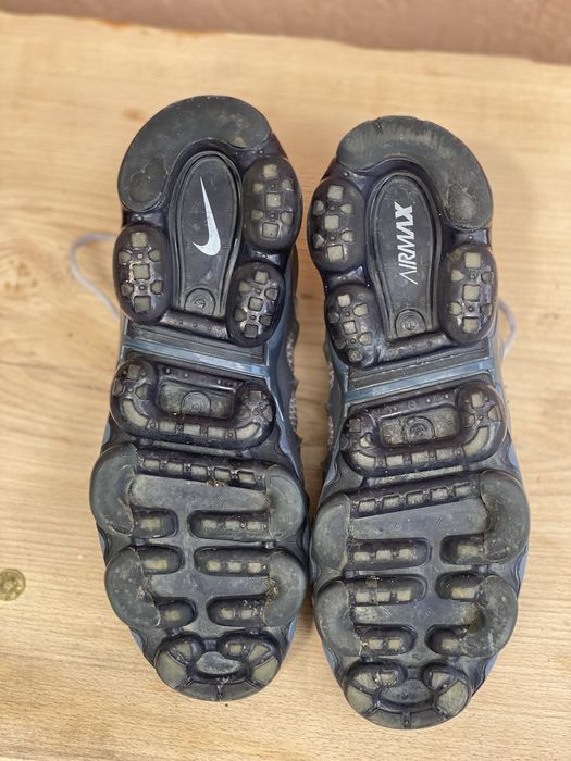 Vand urgent  nike vapor max plus marime 43