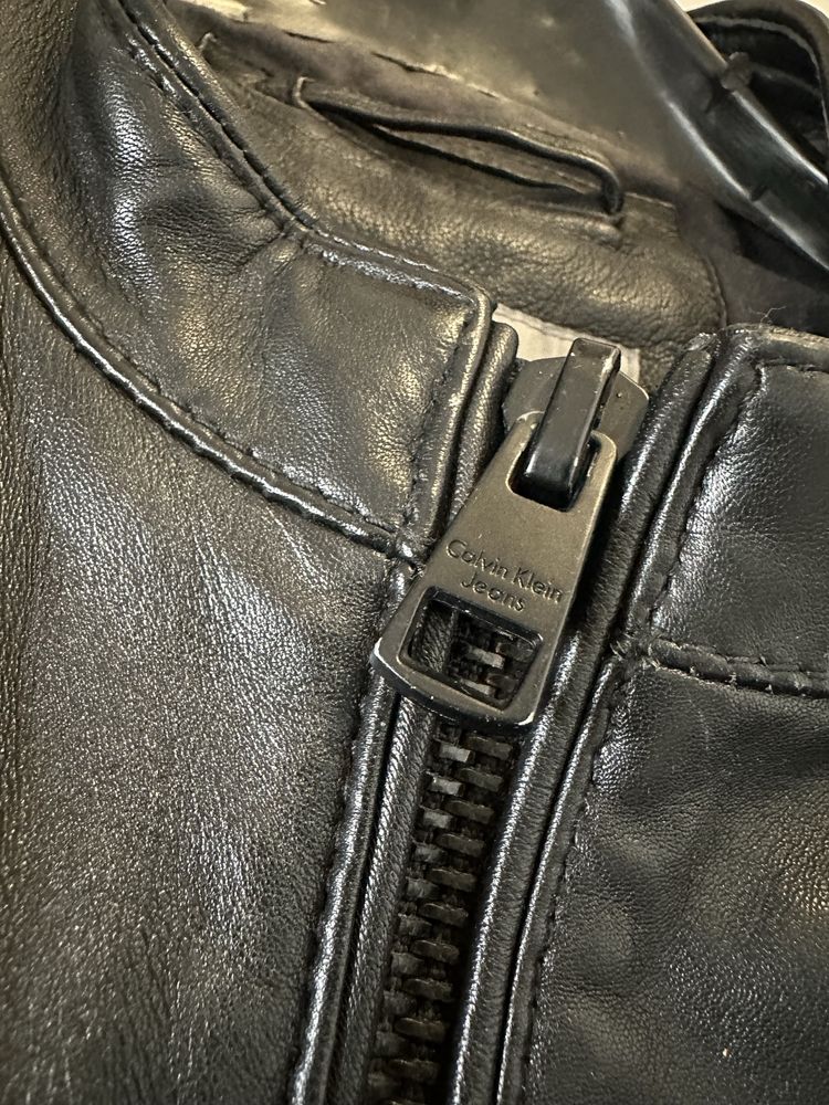 Calvin Klein кожено яке