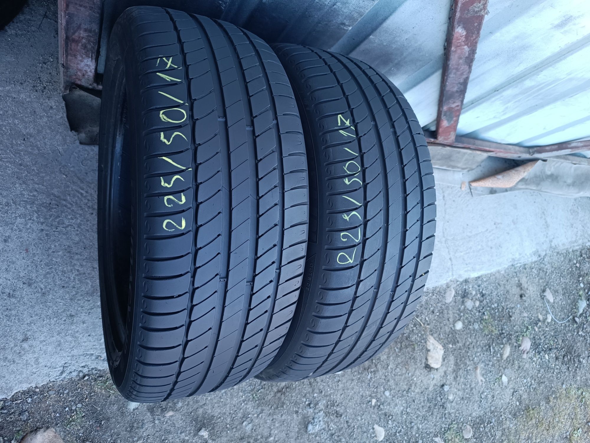 225/50/17 Michelin