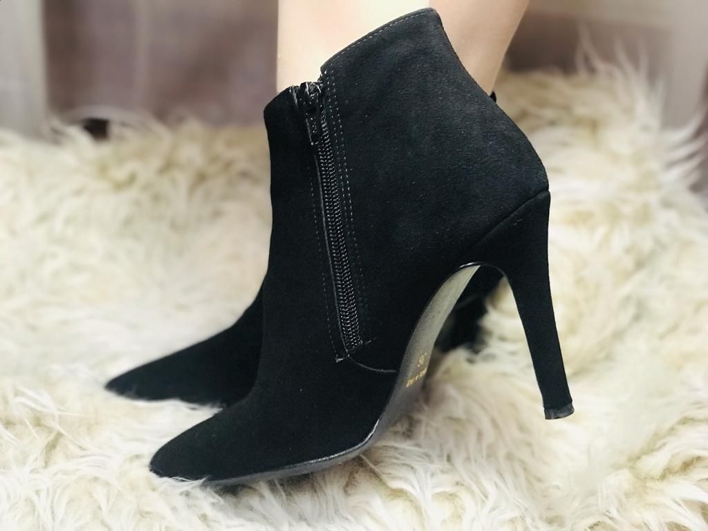 Botine negre piele întoarsă