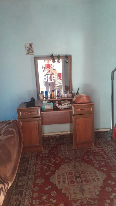 Продаеться дом с обстановкой и машиной