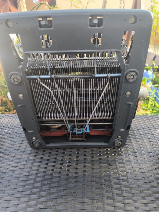 Mașină de scris Olympia vintage – Made in Western Germany