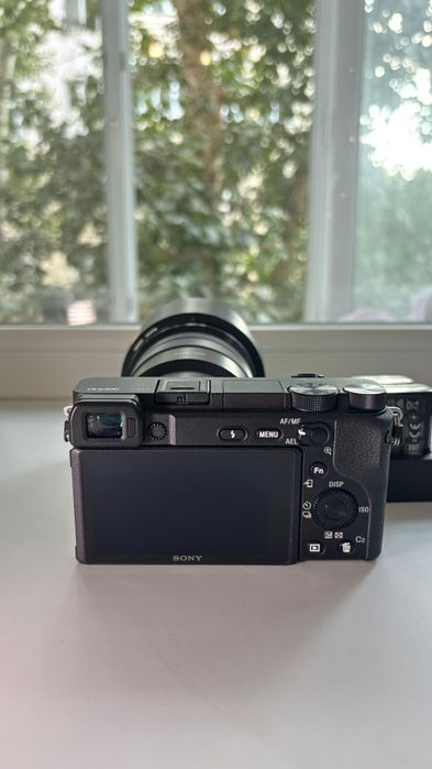 Зеркальное фотокамера Sony A6400/4K