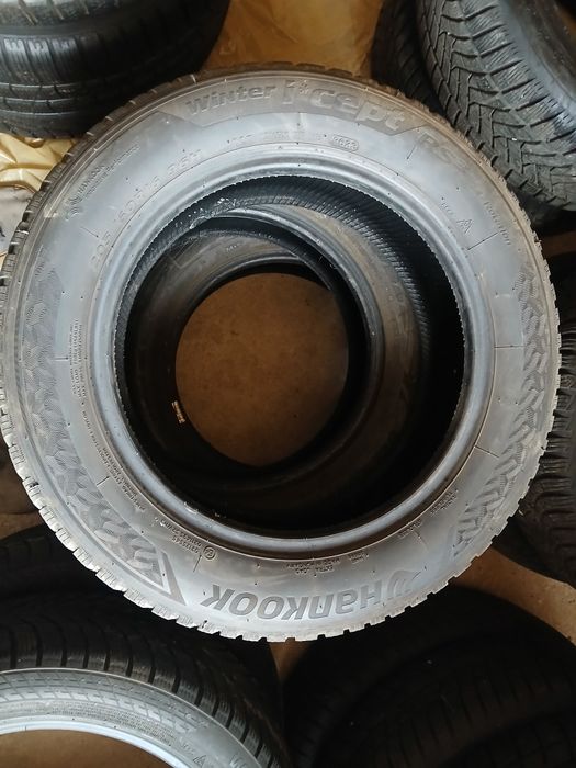 Зимни гуми 16цола Hankook 205/60/16-Michelin.7мм-грайфер. 2023година