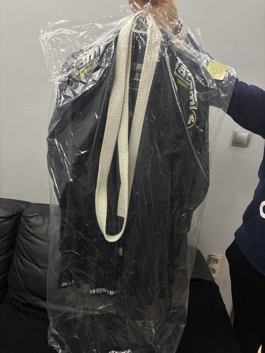 Кимоно черно ползвано