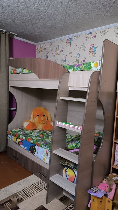 Продам польскую двухъярусную кровать