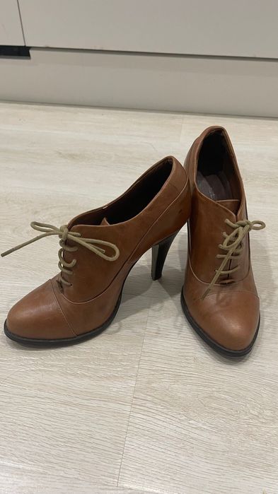 Изящные ботильоны, кожа, размер 37