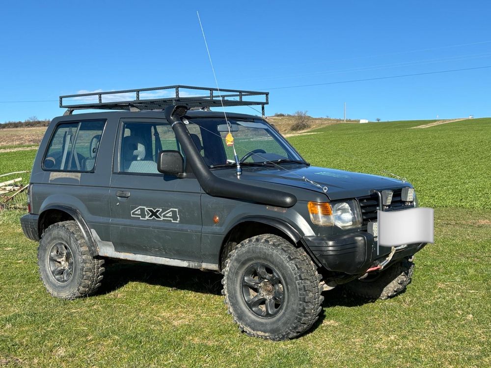 Mitsubishi Pajero 2,5