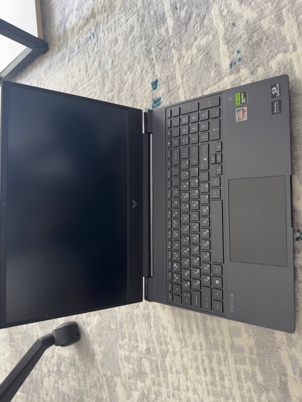 HP VICTUS RTX2050  идеал келштрб берама
15.6'' F