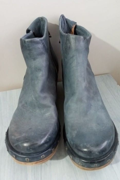 Ghete albastre din piele naturală, mărimea 38