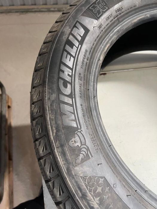 MICHELIN 235/60/R18