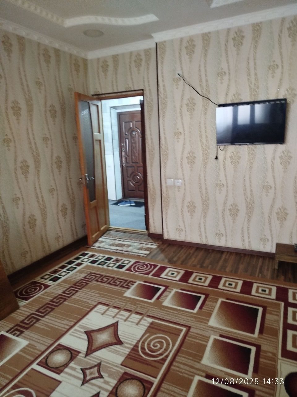 Sartepo m. 2 xonali uy. Tramvay oxiri bekati yonida