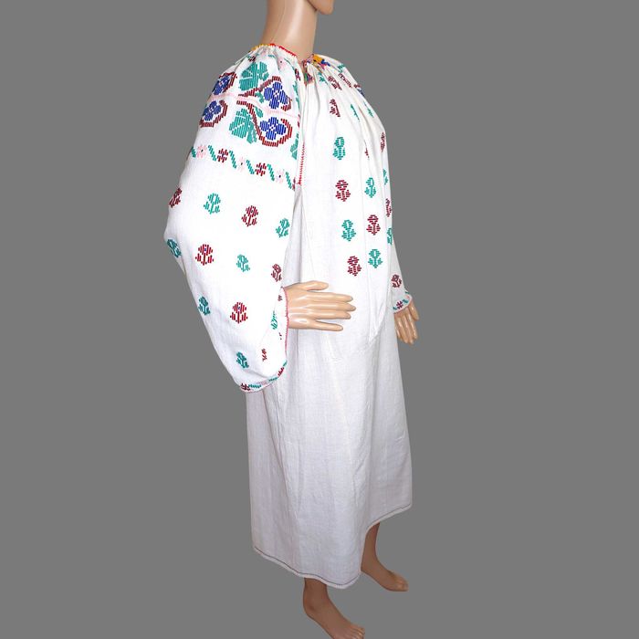 Costum popular autentic vechi , port popular oltenesc L-XL