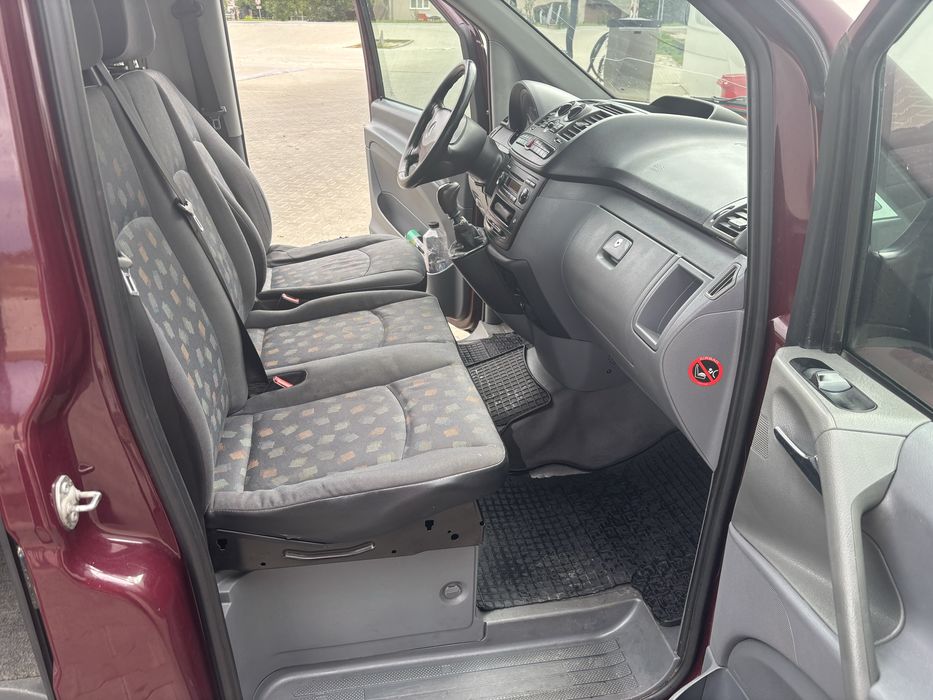 Vand sau schimb Mercedes vito