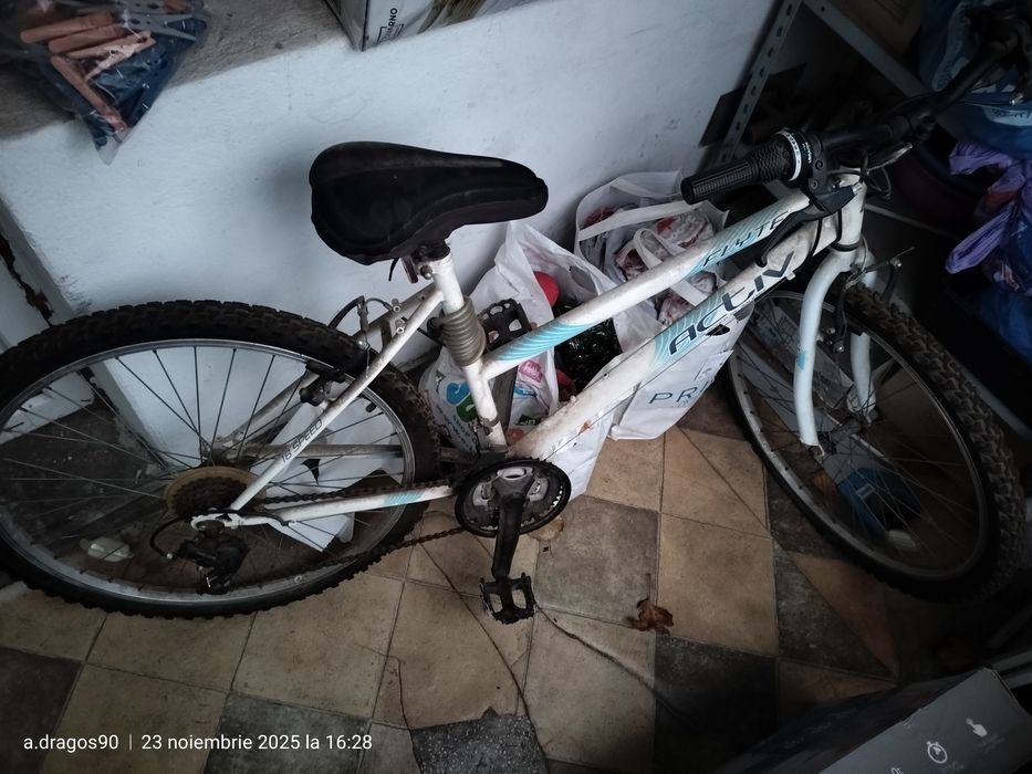 Bicicleta bike. 18 speed flyte activ