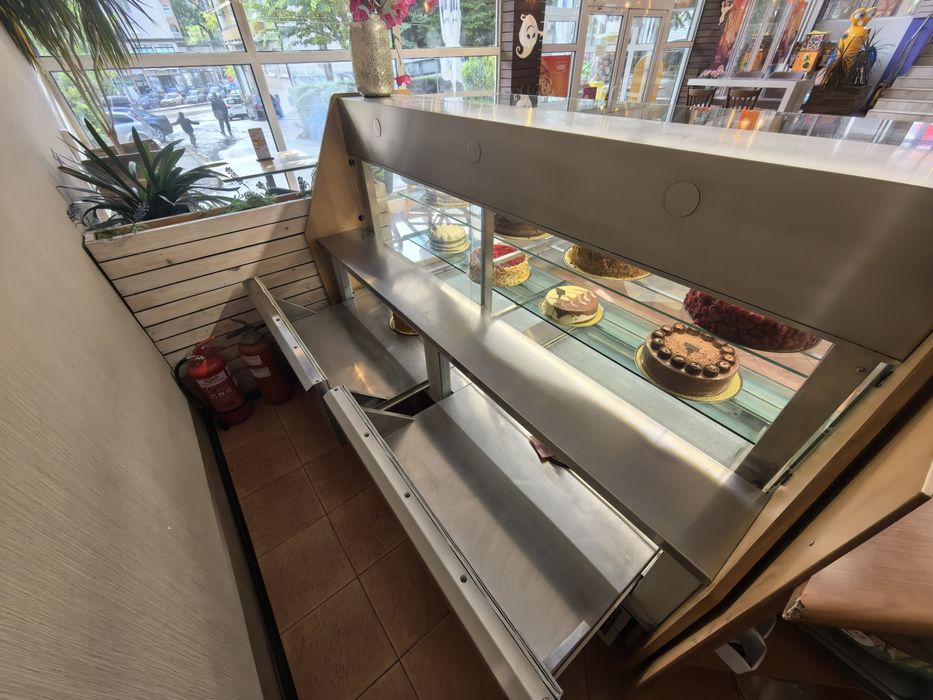 хладилна витрина за торти