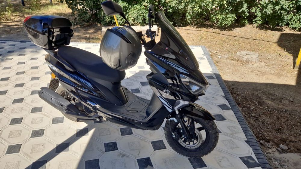 Махси сатылады срочна новый док бари бар состояние хорошее торг есть