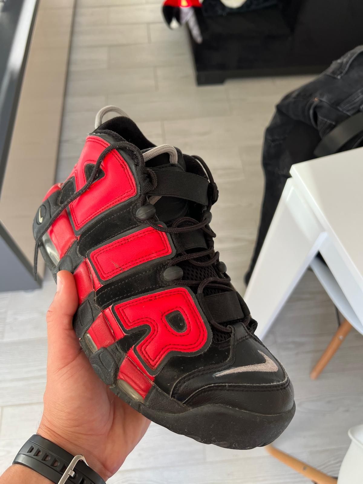 Sneakers Nike UPTEMPO