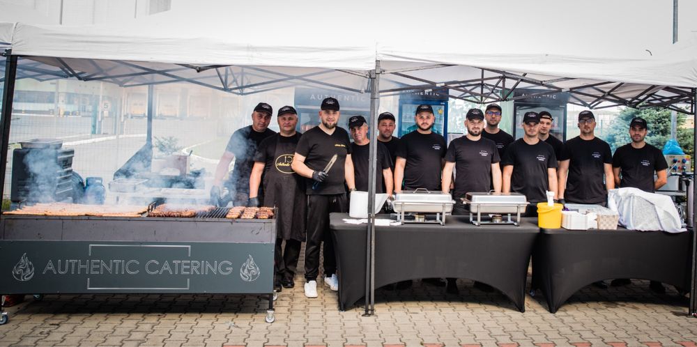 Servicii catering si logistica corturi,mese,scaune pentru evenimente