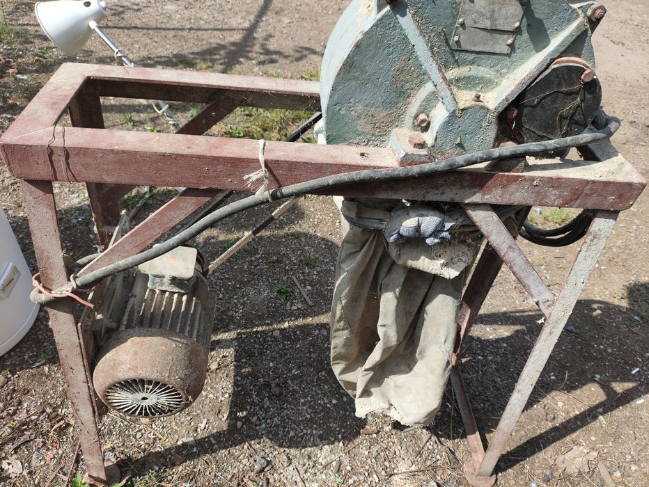 Фуражомелка,ярмомелка..