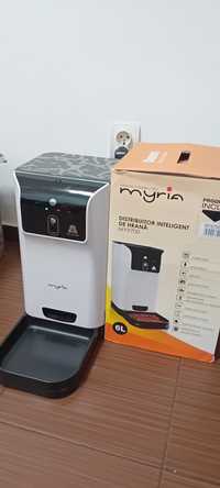Distribuitor automat hrana Myria my9700 cu camera wireless