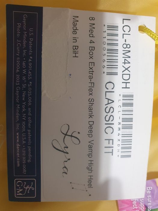 Продава чисто нови палци за балет - Gaynor Minden