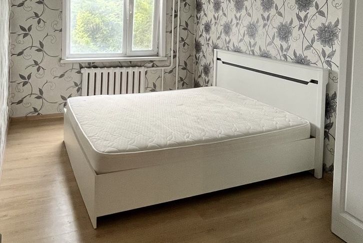 Продам  кровать  двуспальную