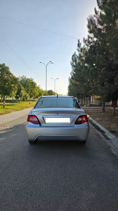 Nexia 2 2014 yil. 177.000 km. Gibrid lux konditsioner