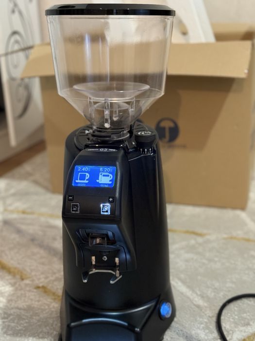 Кофемолка ZENITH NEO 65