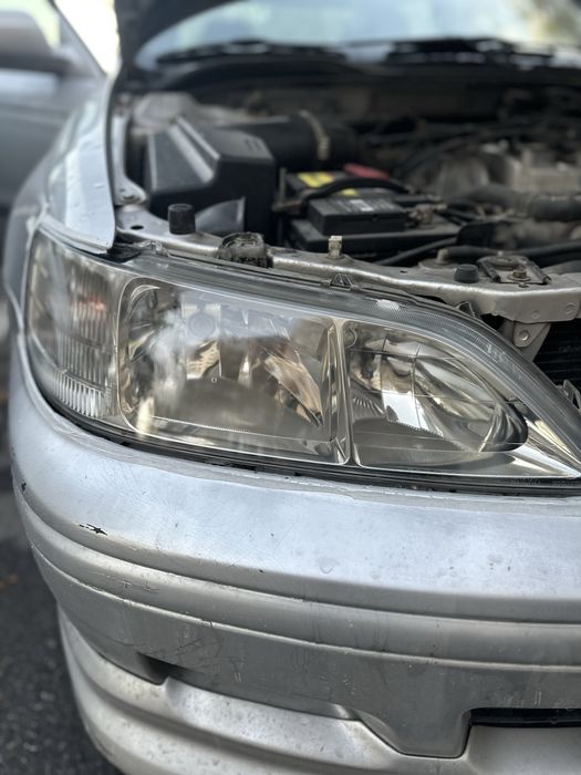 Полиране на фарове и детайлинг почистване