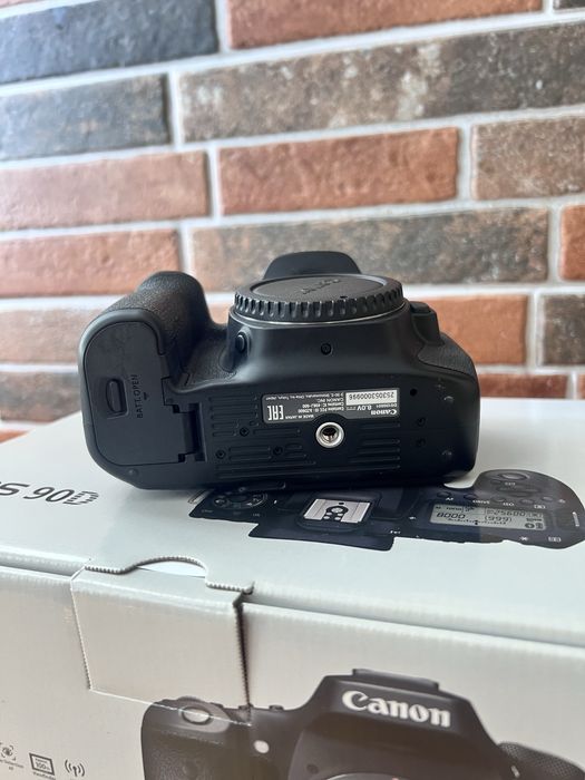 Canon EOS 90D Body - stare excelenta