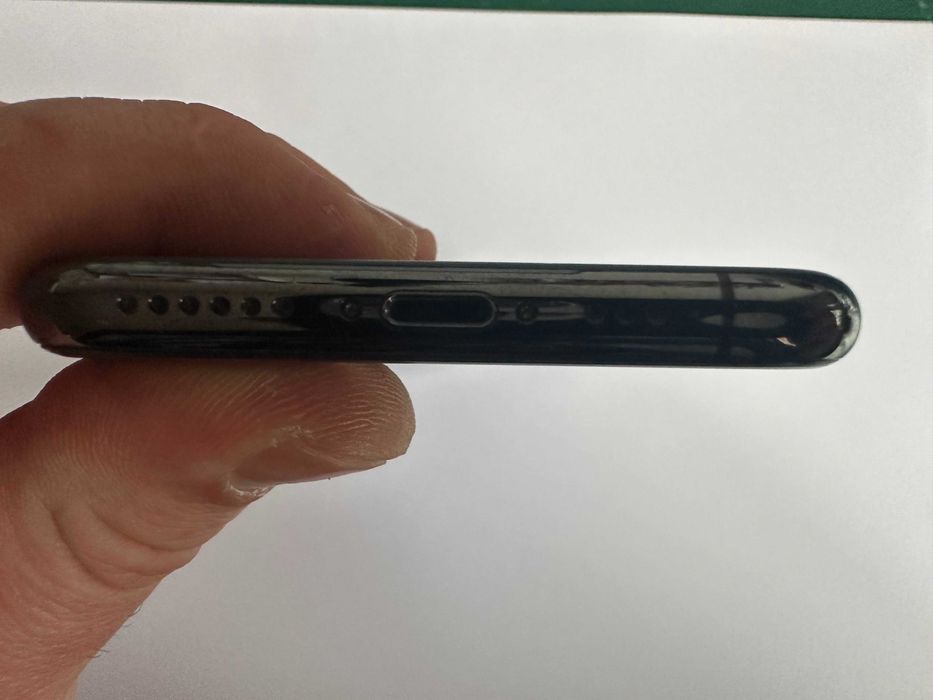 КАТО НОВ !! iPhone 11 Pro - ЧЕРЕН - 64GB - Отключен - 100% БАТЕРИЯ !!