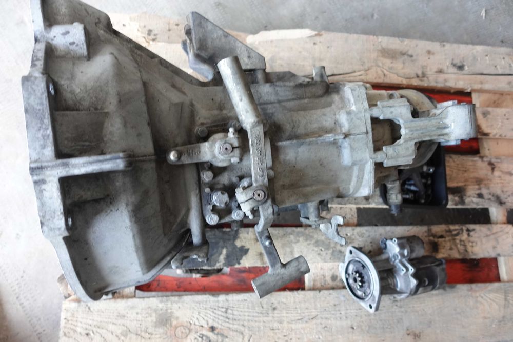 Cutie Viteze Manuala*5S 270 VO*Pentru MotorMASCOTT2002 3.0d*183000kmFr