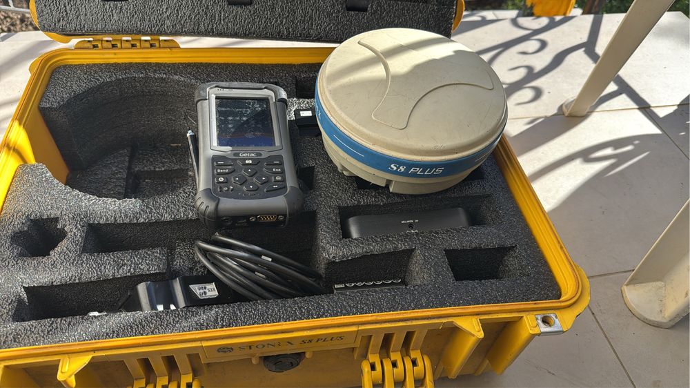 Vand GPS Stonex S8 plus si controller getac utilizate