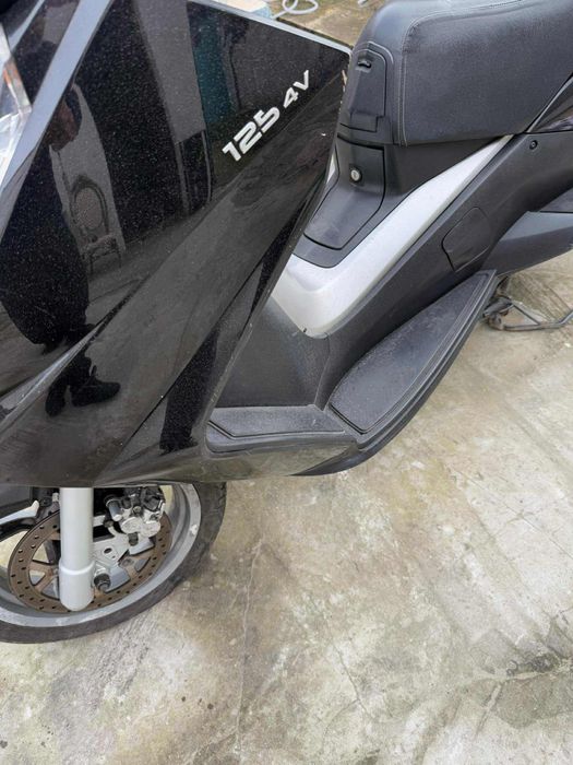 Vand sau schimb peugeot satelit