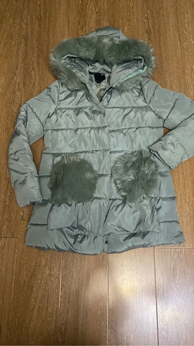 Продам женские куртки