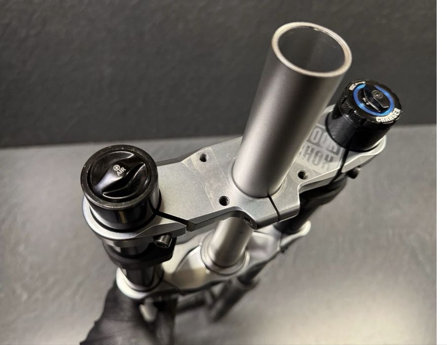 Вилка Rockshox Boxxer Ultimate 2025