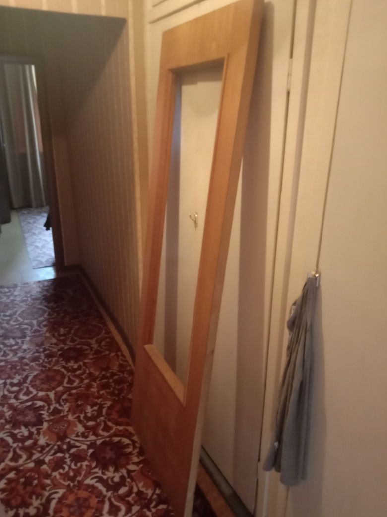 Продам межкомнатные двери