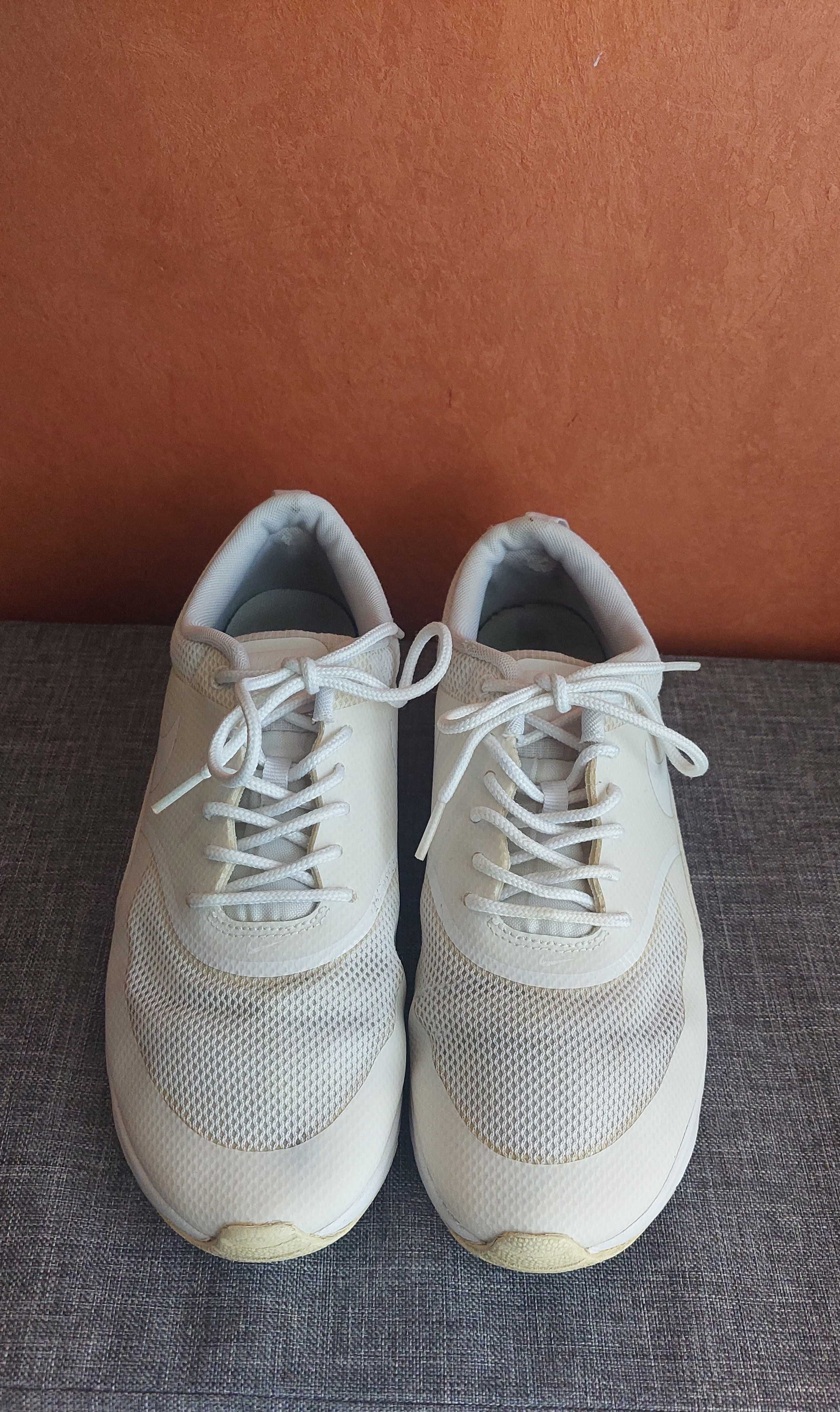 Adidași Nike Air Max Thea albi, mărime 37