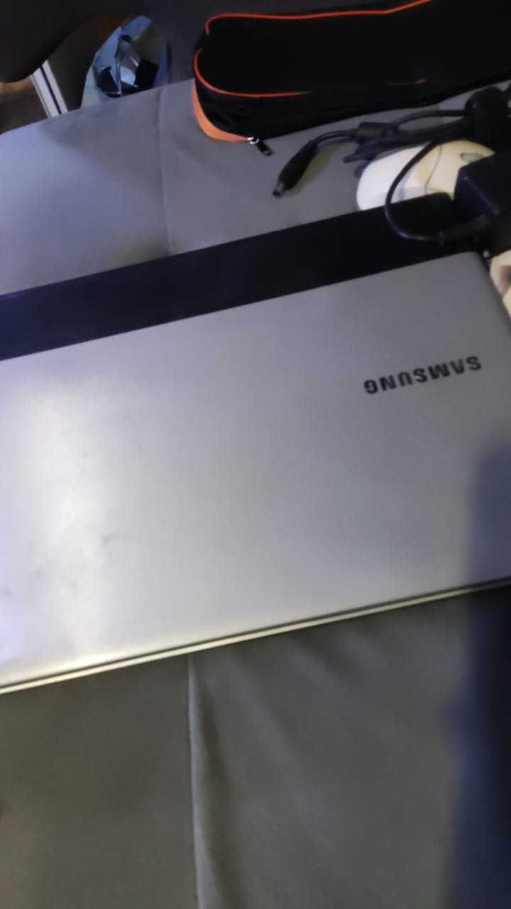 Ноутбук Samsung  номер пишите ватсап