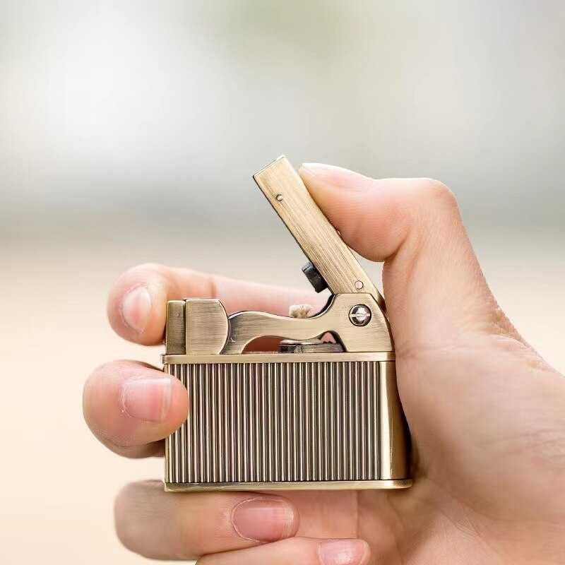 Bricheta-Vintage-Automatic Lighter