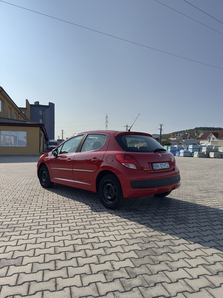 Peugeot 207 1.4hdi 2013