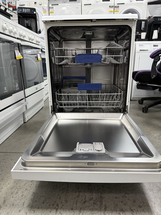 Съдомиялна Свободно стояща машина BOSCH