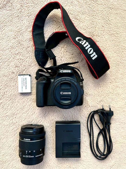 Фотоаппарат Canon EOS 250D